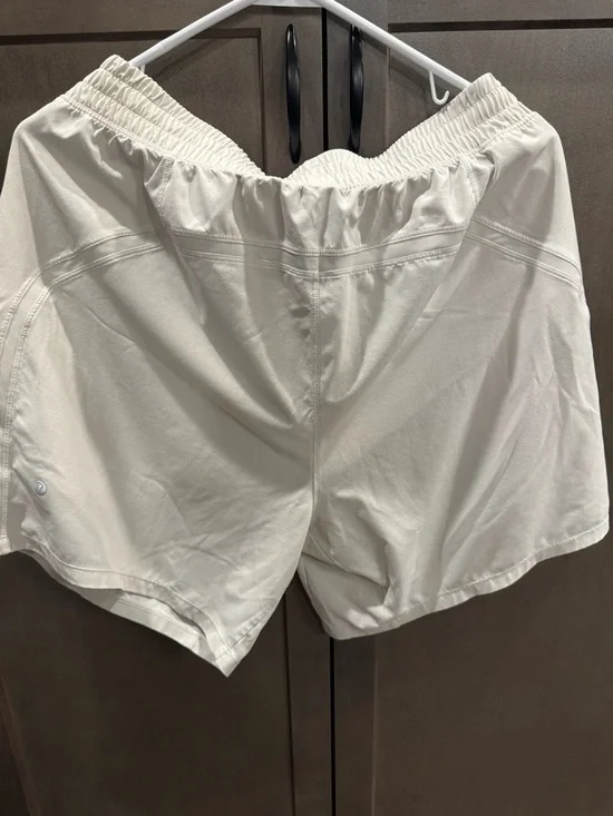 lululemon athletica White Elastic-Waist Athletic Shorts - Picture 2 of 4